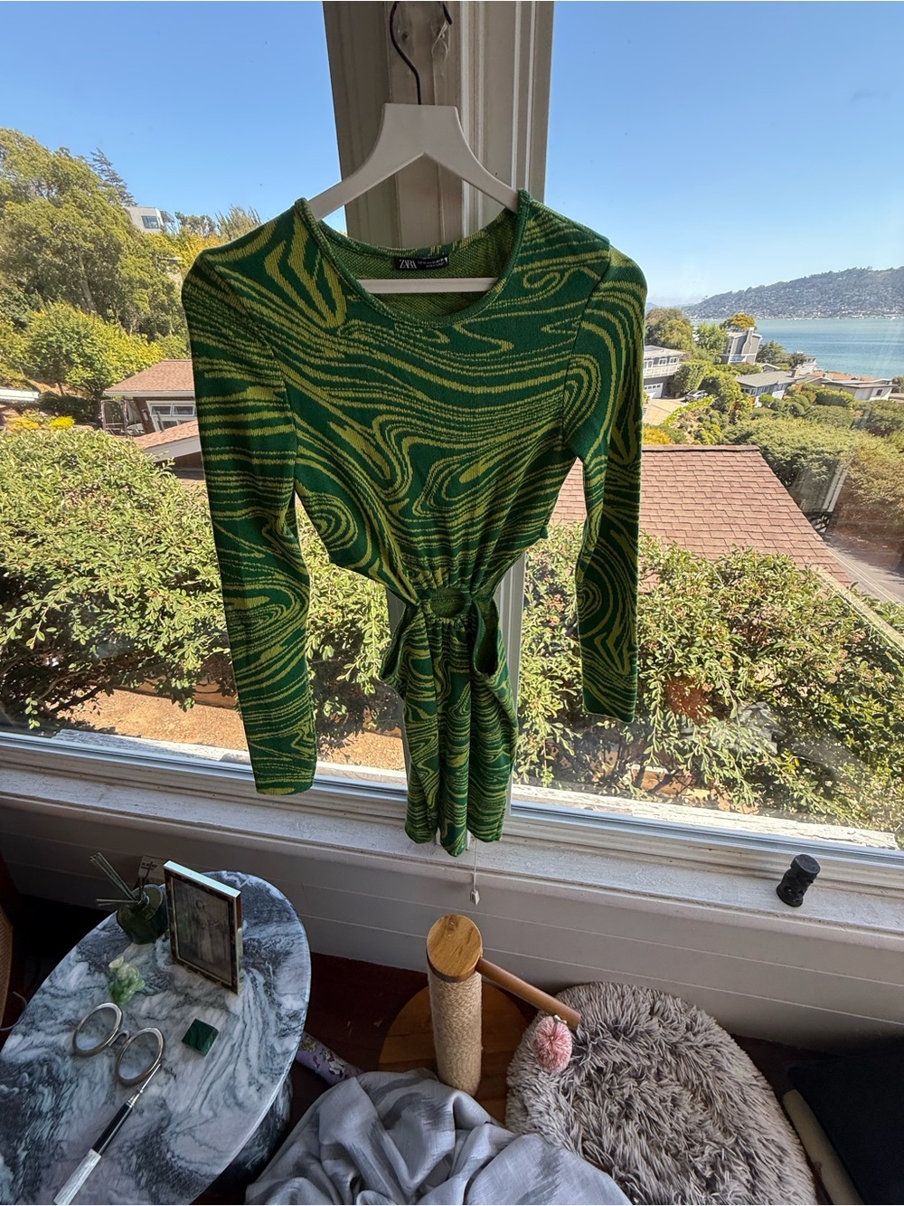 Zara Green Swirl Tie-Waist Long Sleeve Top